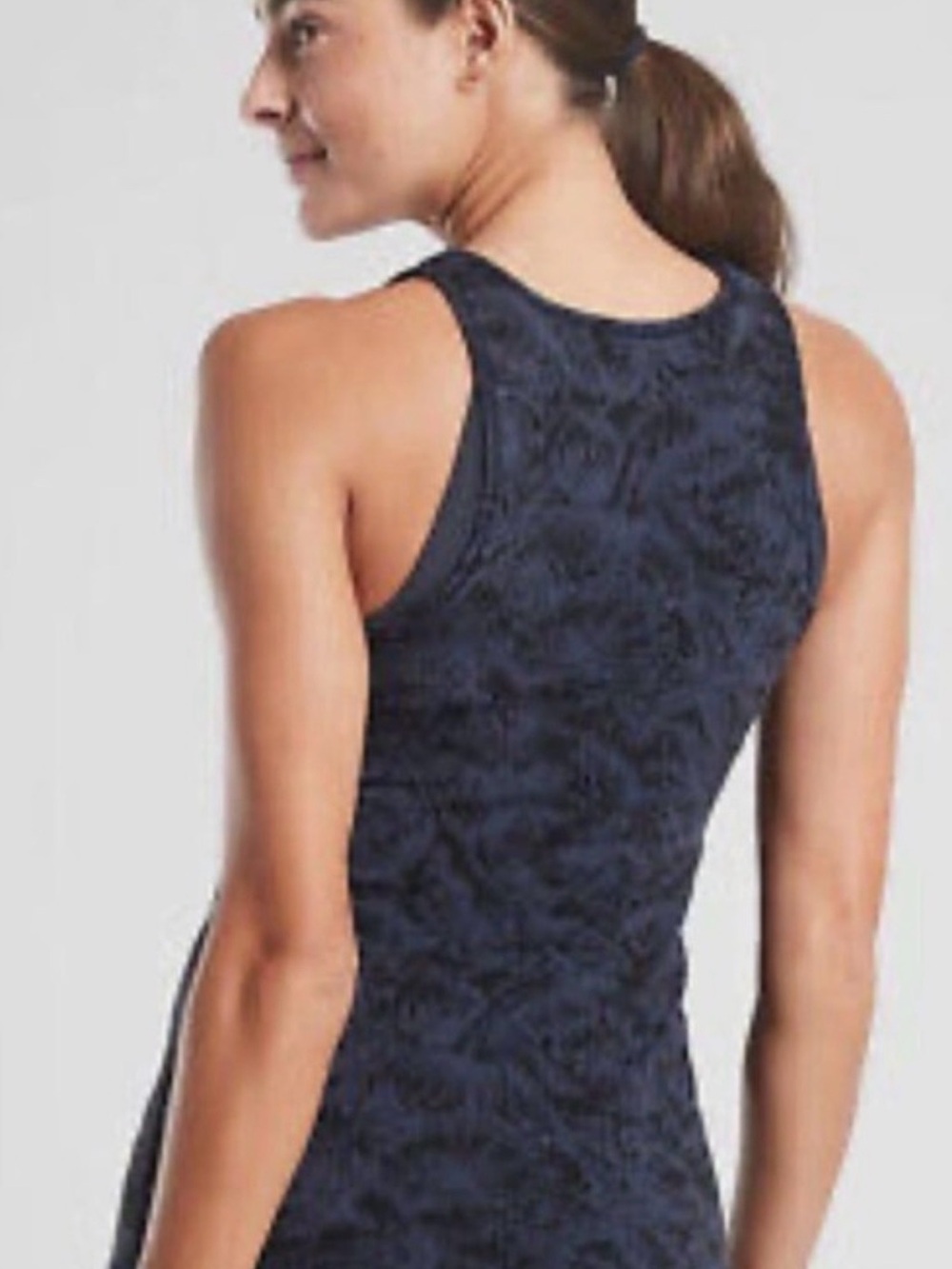 Athleta Dark Navy Floral Scoop Tank - Picture 2 of 8